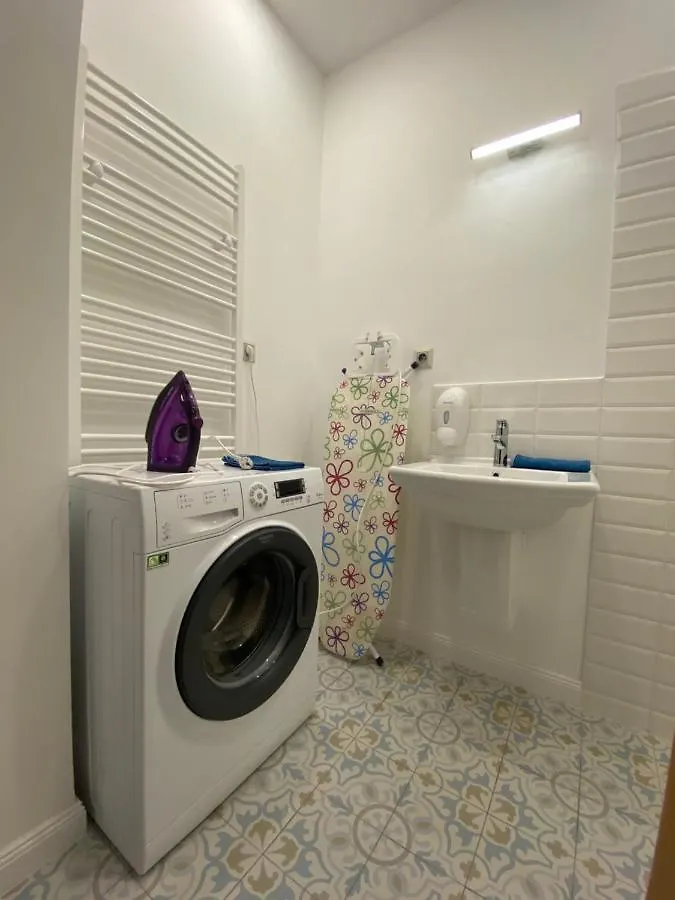 Apartamento 2 Bedroom 107 M2 Loft With Balcony Budapest Hungría