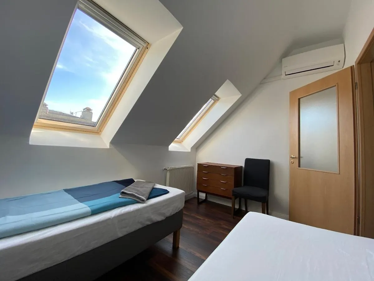 2 Bedroom 107 M2 Loft With Balcony Βουδαπέστη Διαμέρισμα